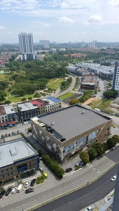 Sky Trees 4 Guests High Floor Smart Tv Garden View A1801 Apartment Johor Bahru Bagian luar foto