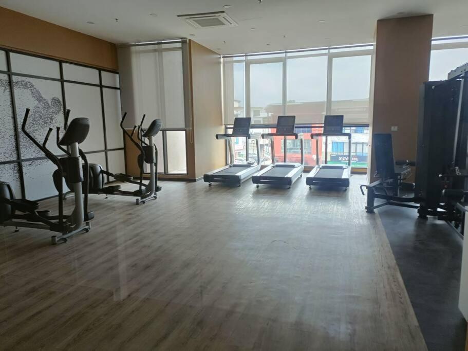 Sky Trees 4 Guests High Floor Smart Tv Garden View A1801 Apartment Johor Bahru Bagian luar foto