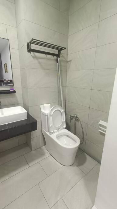 Sky Trees 4 Guests High Floor Smart Tv Garden View A1801 Apartment Johor Bahru Bagian luar foto