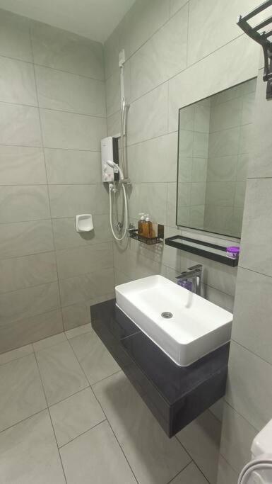Sky Trees 4 Guests High Floor Smart Tv Garden View A1801 Apartment Johor Bahru Bagian luar foto